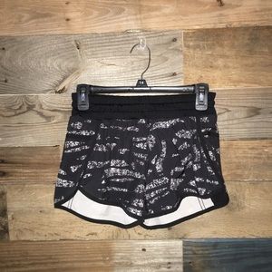 Lululemon 4” shorts SIZE 4